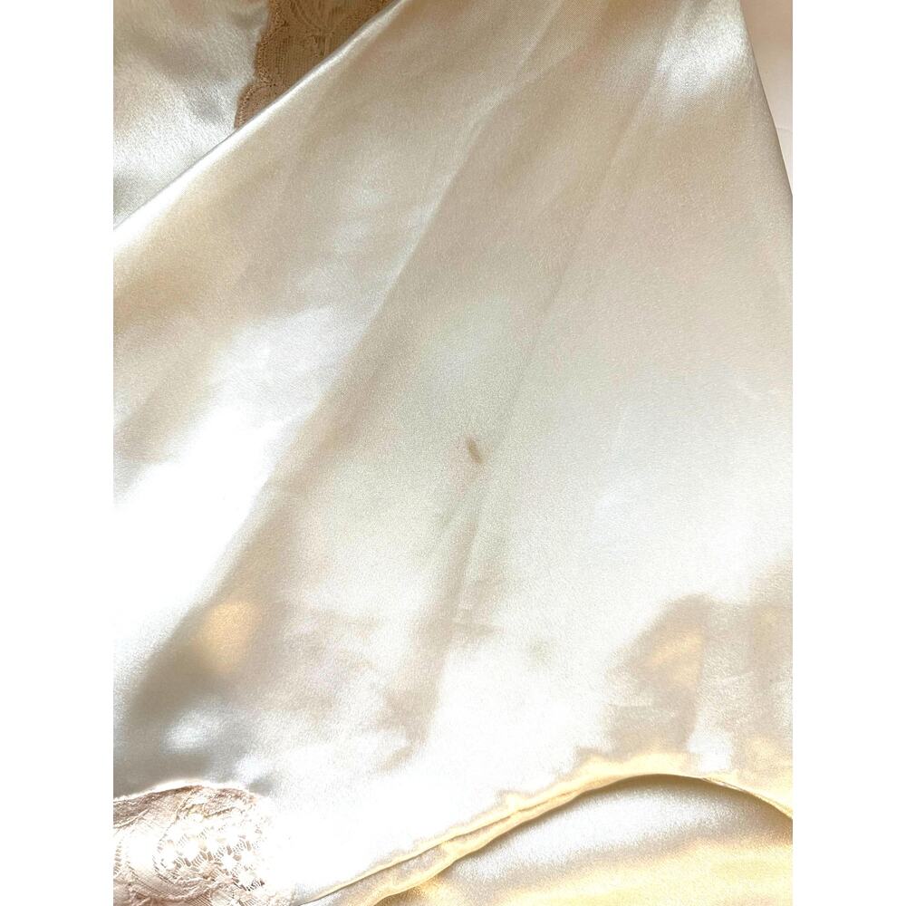 Vintage Victoria's Secret Gold Label Satin and Lace Button Front Bed Jacket - Picture 10 of 12